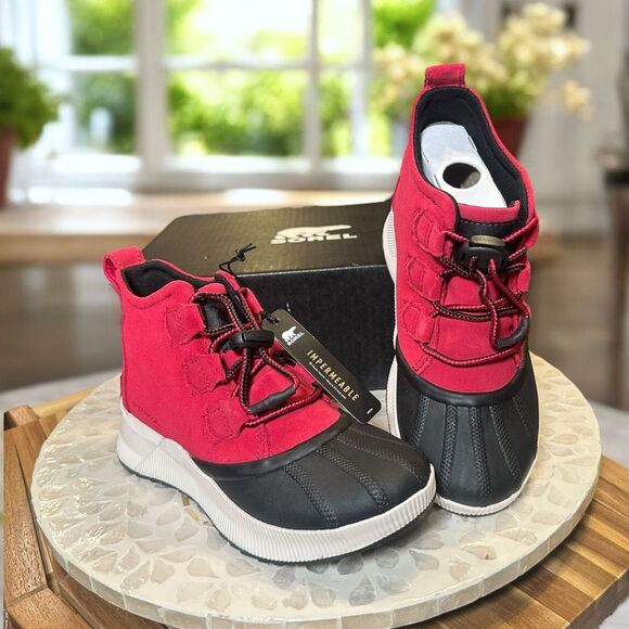 Sorel Out N About Classic Waterproof WP Winter Snow Boots Fuchsia Black Big Kids - Picture 1 of 13